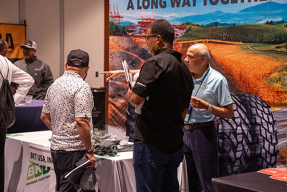 31 Networking Social-100905
