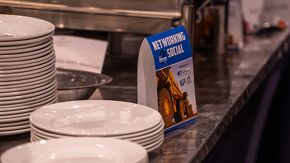 31 Networking Social-100877