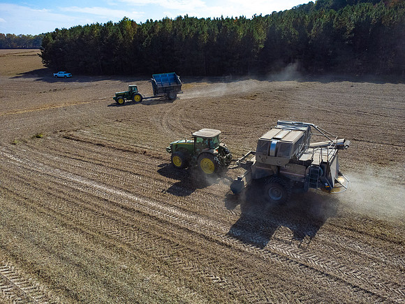 Wilson NC Peanut Harvest-0099