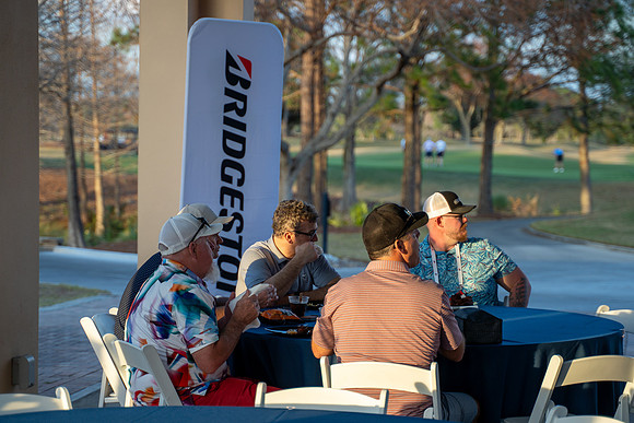 Golf Happy Hour-01189