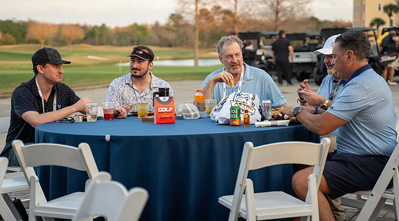 Golf Happy Hour-01256