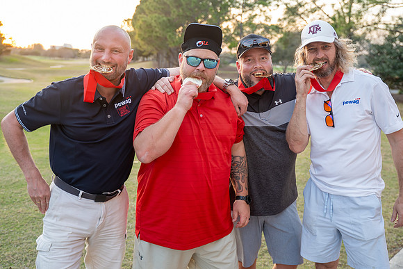 Golf Happy Hour-01300