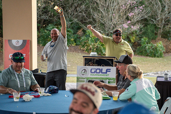 Golf Happy Hour-01346