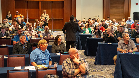 27 Leading Through Change & Disruption – Exemplary Leadership Practices-100314