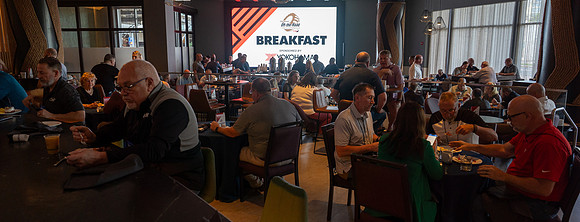 23 Breakfast-200014