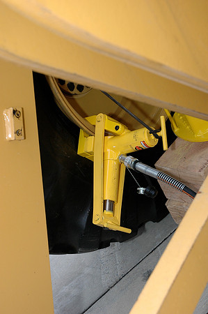 EM 070910 81