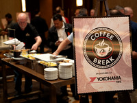14 Coffee Break-54