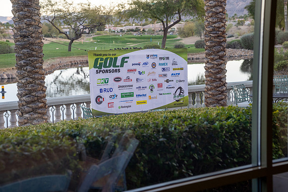 17 Golf Happy Hour-17