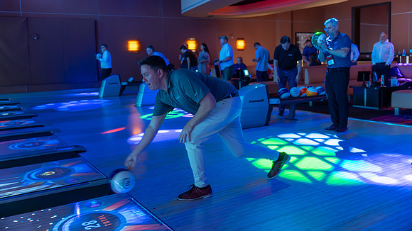 18 Bowling-162-Enhanced-NR