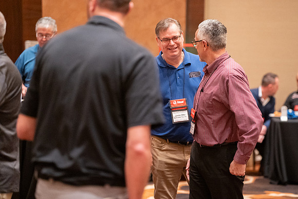 29 Networking Social-30