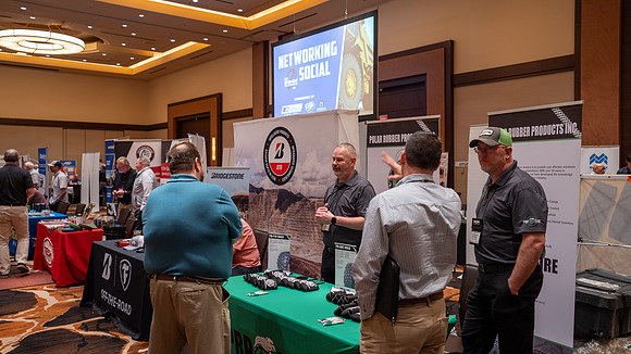 29 Networking Social-16