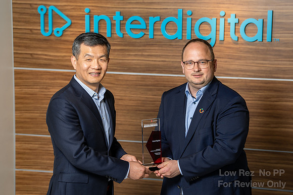 Award-100022