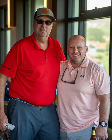 17 Golf Happy Hour-100936