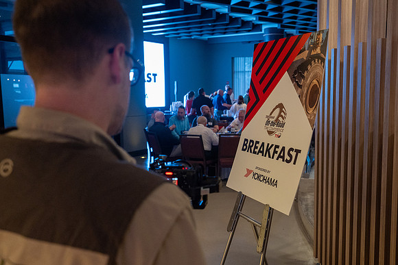 08 Breakfast-200003