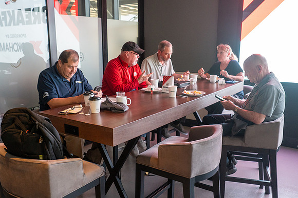 23 Breakfast-200005