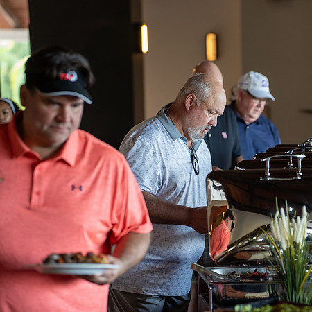 17 Golf Happy Hour-100905