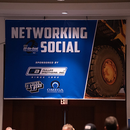 31 Networking Social-101026