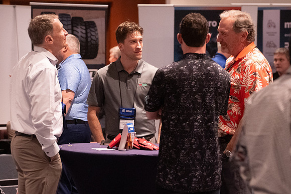 31 Networking Social-101006