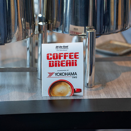 28 Coffee Break-100421