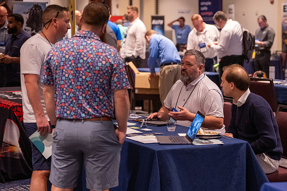 31 Networking Social-100889