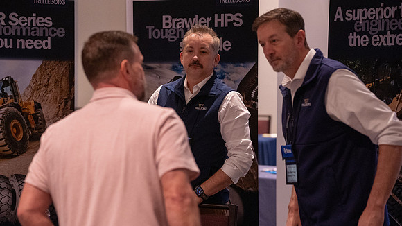 31 Networking Social-100887